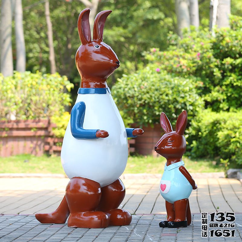 公園站立玻璃鋼彩繪袋鼠母子雕塑 公園站立玻璃鋼彩繪袋鼠母子雕塑