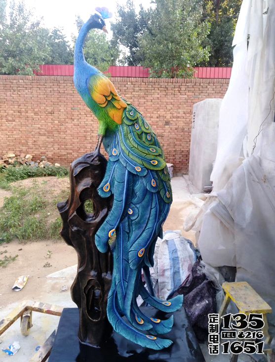 商場(chǎng)景區(qū)玻璃鋼彩繪仿真動(dòng)物孔雀雕塑 商場(chǎng)景區(qū)玻璃鋼彩繪仿真動(dòng)物孔雀雕塑